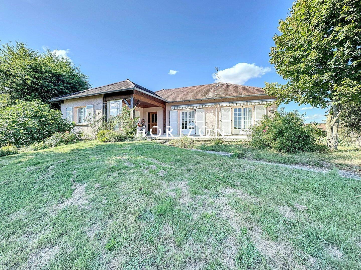 Maison 6 pièces 200 m² · à Bourg-en-Bresse · 200 m² · 329 000 €
