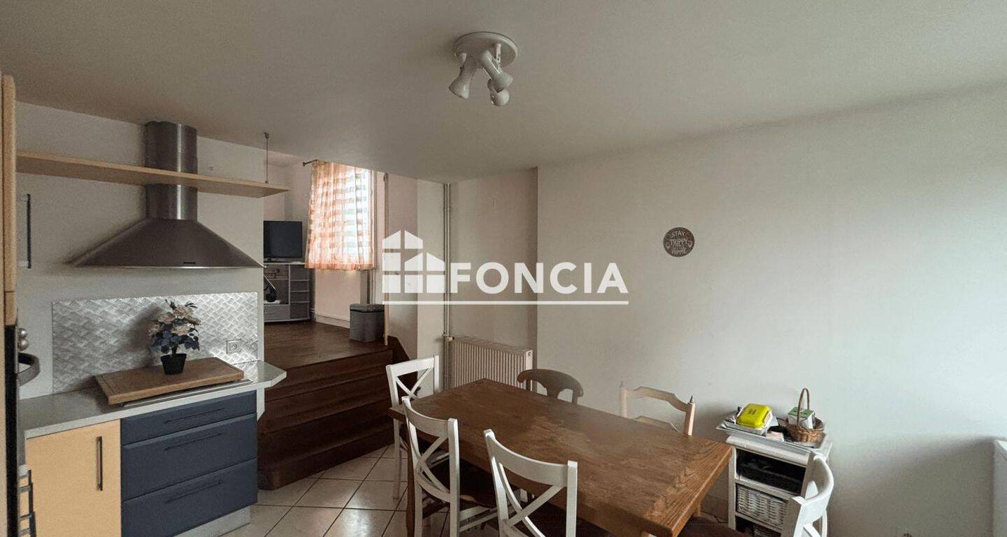 Maison 3 pièces 90 m² · à Thuré · 90 m² · 125 000 €