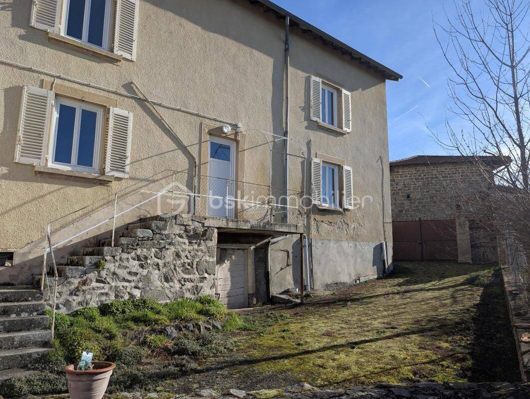 Maison 5 pièces 121 m² · à Saint-Barthélemy-Lestra · 121 m² · 125 500 €