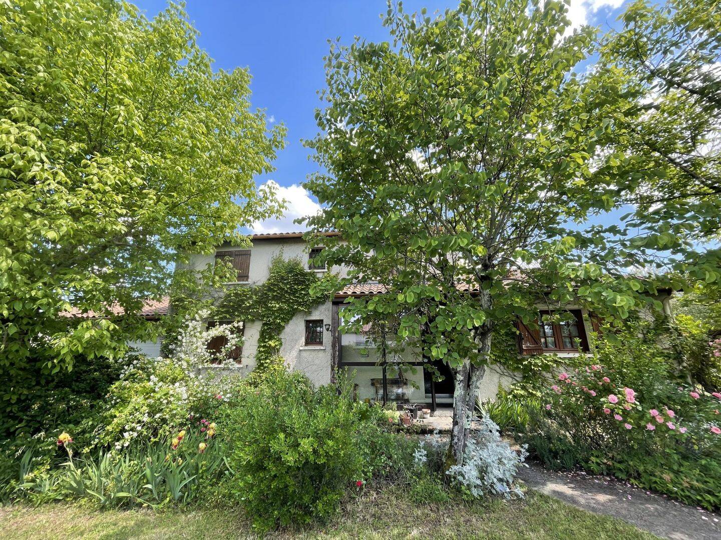 Maison 5 pièces 136 m² · à Carbon-Blanc · 135,7 m² · 349 000 €