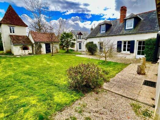 Maison à vendre 296 800 € 10 pièces 5 chambres 180 m² 4 173 m² de terrain Écueillé 36240