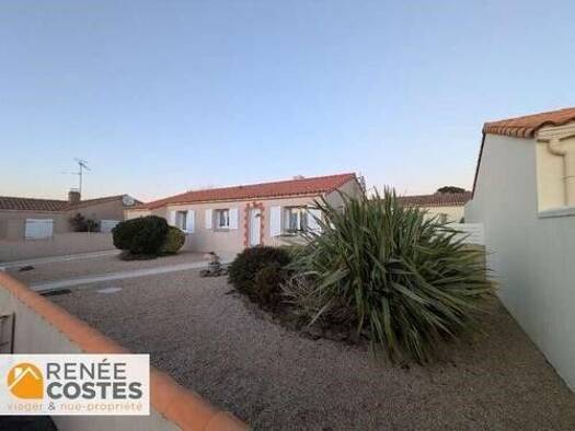 Maison en viager occupé Bouquet 50 825 € 3 pièces 2 chambres 75 m² 424 m² de terrain Bretignolles-sur-Mer 85470