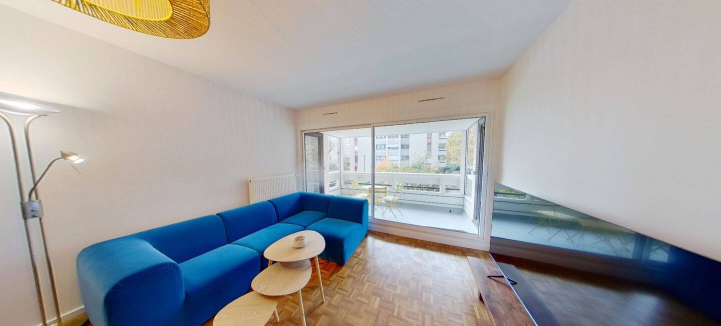 6 pièces 100 m² · à Caluire-Et-Cuire · 100 m² · 560 €