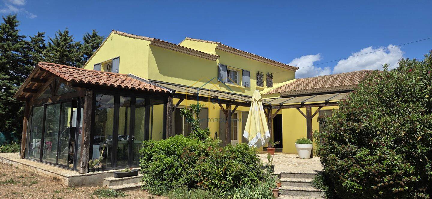 Maison 8 pièces 208 m² · à Saint-André-de-Sangonis · 208 m² · 420 000 €