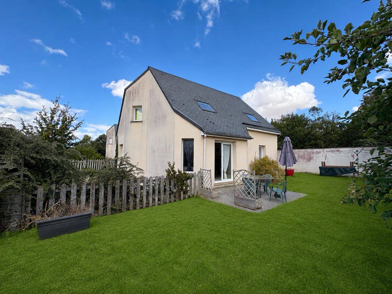 Maison 6 pièces 117 m² · à Saint-Martin-de-May · 117 m² · 252 000 €