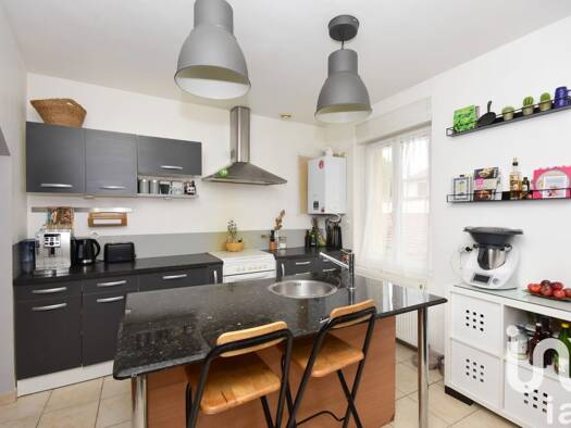 Appartement à vendre 170 000 € 3 pièces 2 chambres 75 m² 1 étages Centre-Max Barel-Centre Nord Vénissieux 69200