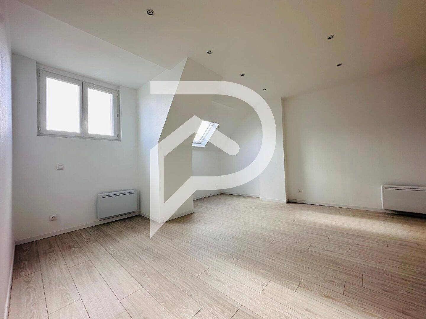 Appartement 2 pièces 56 m² · à Creil · 55,5 m² · 690 €