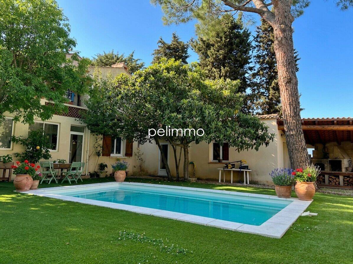 Maison 7 pièces 165 m² · à Charleval · 165 m² · 499 000 €