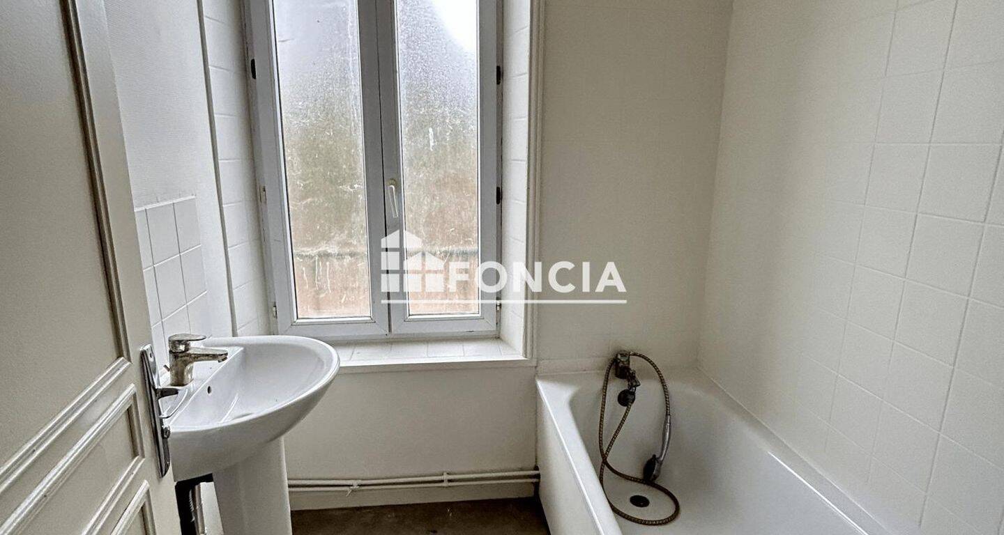 Appartement 4 pièces 73 m² · à Charleville-Mézières · 72,8 m² · 610 €/mois