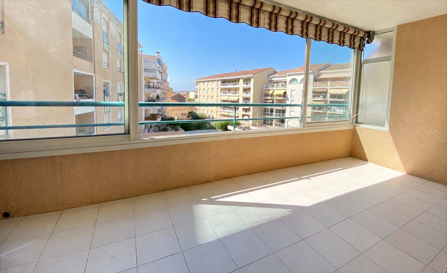 Appartement 2 pièces 47 m² · à Saint-Raphaël · 46,6 m² · 235 000 €