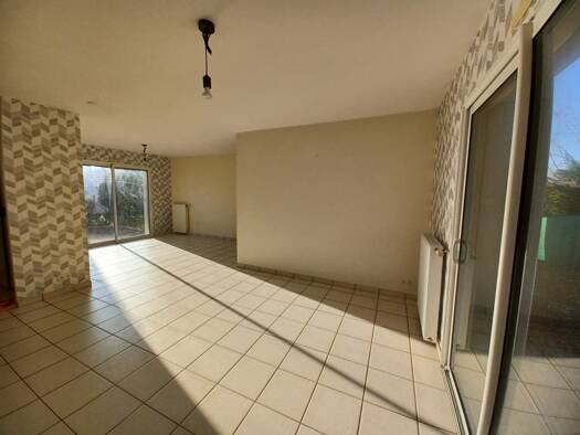 Maison de plain-pied à louer 750 € 4 pièces 3 chambres 100,8 m² dès le 08/06/2026 Bressuire 79300