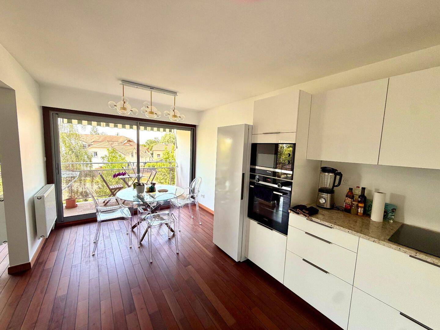 Appartement 4 pièces 87 m² · à Prévessin-Moëns · 86,5 m² · 2 190 €