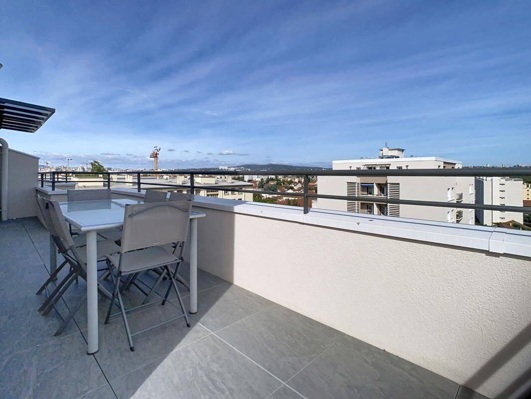 Appartement 2 pièces 43 m² · à Villeurbanne · 43 m² · 990 €/mois