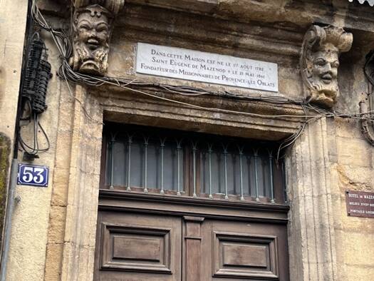 Appartement à vendre 760 000 € 3 pièces 2 chambres 120 m² Étage 3/3 Centre Ville Aix-en-Provence 13100