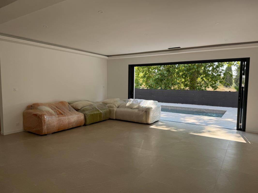 Maison 5 pièces 137 m² · à Uzès · 137 m² · 410 000 €
