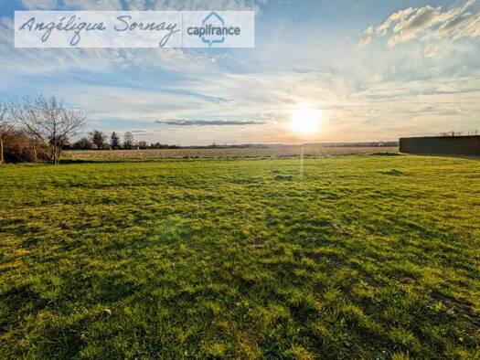 Terrain constructible à vendre 36 000 € 1 253 m² de terrain Desnes 39140