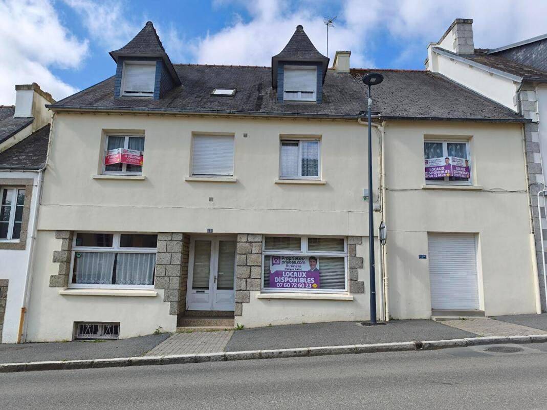 Maison 9 pièces 186 m² · à Châteauneuf-du-Faou · 186 m² · 199 000 €