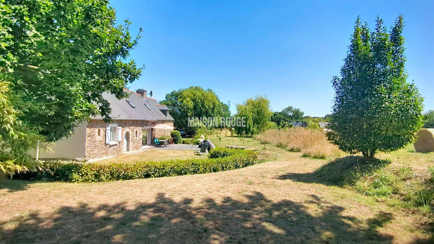 Maison 7 pièces 160 m² · à Ploëzal · 160 m² · 398 200 €