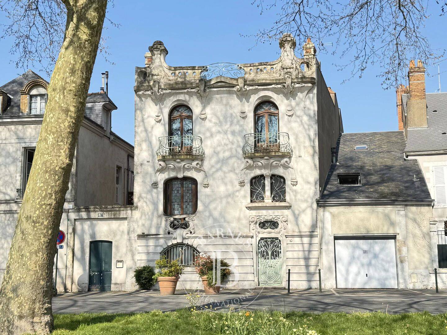 Maison 11 pièces 266 m² · à Orléans · 266 m² · 829 000 €