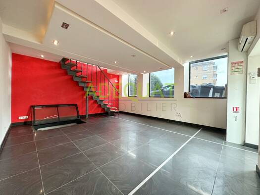 Local commercial à vendre 175 000 € 53 m² de surface de vente Saint-Bonnet-de-Mure 69720