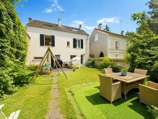 Maison à vendre 299 900 € 5 pièces 3 chambres 133 m² 327 m² de terrain Village Le Mée-sur-Seine 77350