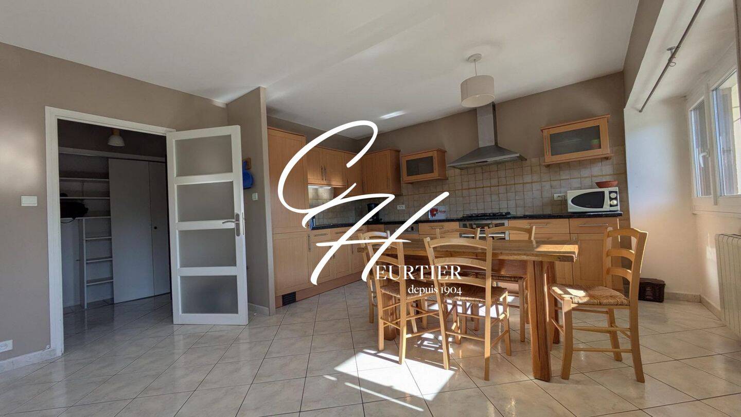 Appartement 2 pièces 53 m² · à Seyssinet-Pariset · 53,3 m² · 650 €