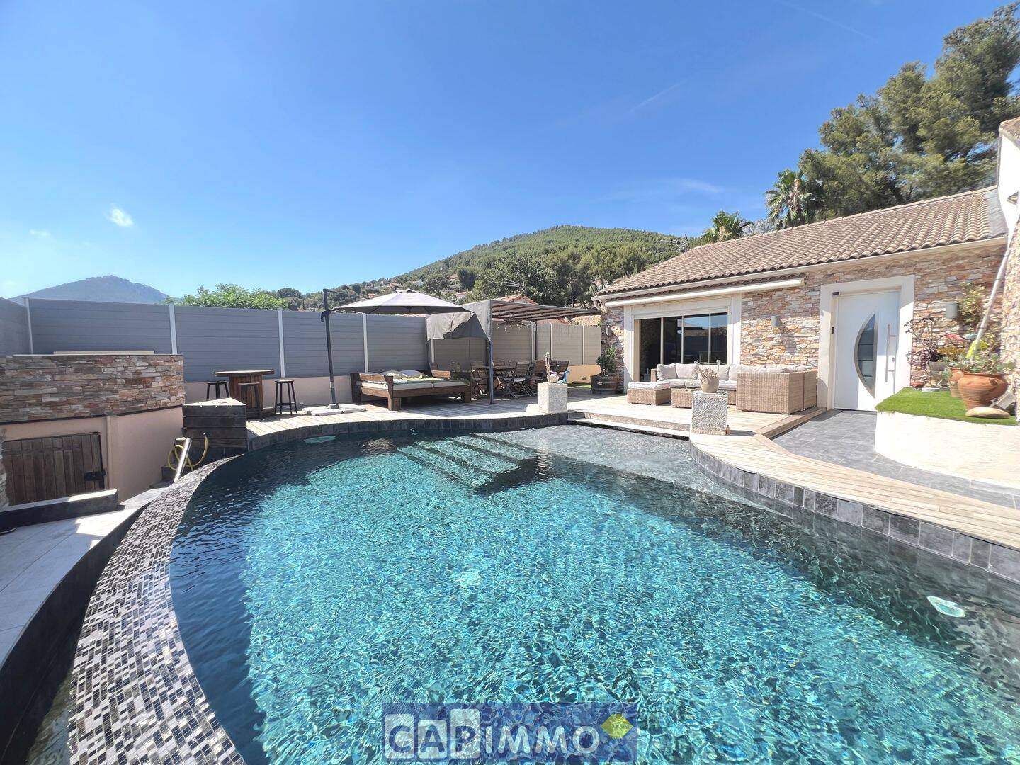 Maison 6 pièces 135 m² · à La Valette-du-Var · 135 m² · 639 000 €