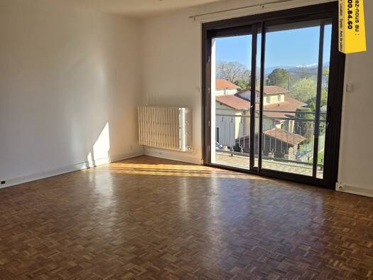 Appartement à louer 633 € 4 pièces 3 chambres 112 m² Étage 2/2 Coeur de Ville Saint-Gaudens 31800