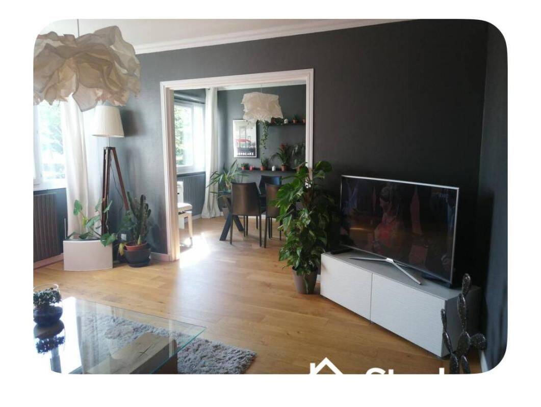 1 pièce 12 m² · à Bordeaux · 12 m² · 580 €