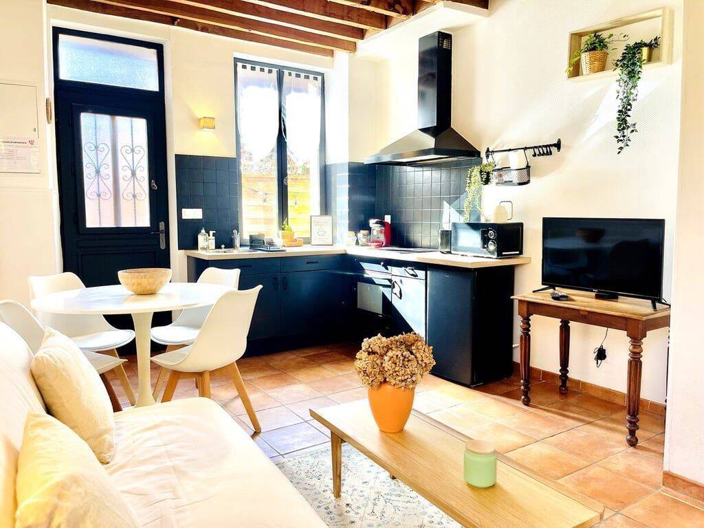Maison 2 pièces 27 m² · à La Ferté-Saint-Aubin · 27,4 m² · 650 €