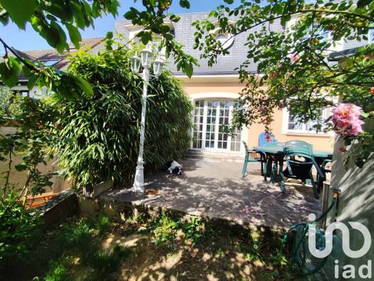 Maison à vendre 490 000 € 7 pièces 5 chambres 145 m² 488 m² de terrain Bois Notre Dame Pontault-Combault 77340