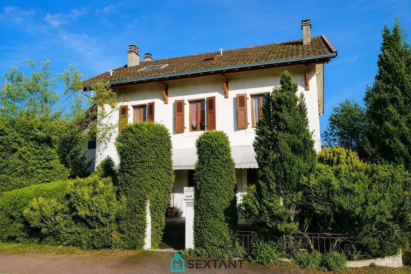 Maison 9 pièces 164 m² · à Divonne-les-Bains · 164 m² · 750 000 €