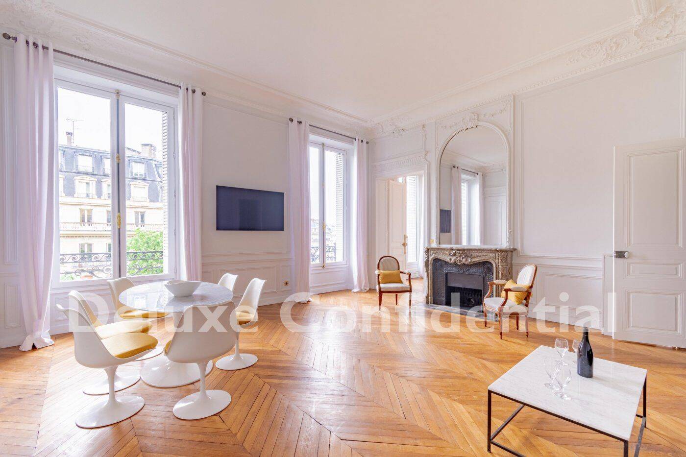 Appartement 4 pièces 114 m² · à Paris 8ème Arrondissement · 114 m² · 7 700 €/mois