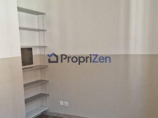 Appartement à louer - logement étudiant 440 € 1 pièce 18 m² Étage 1/2 Lille 59000