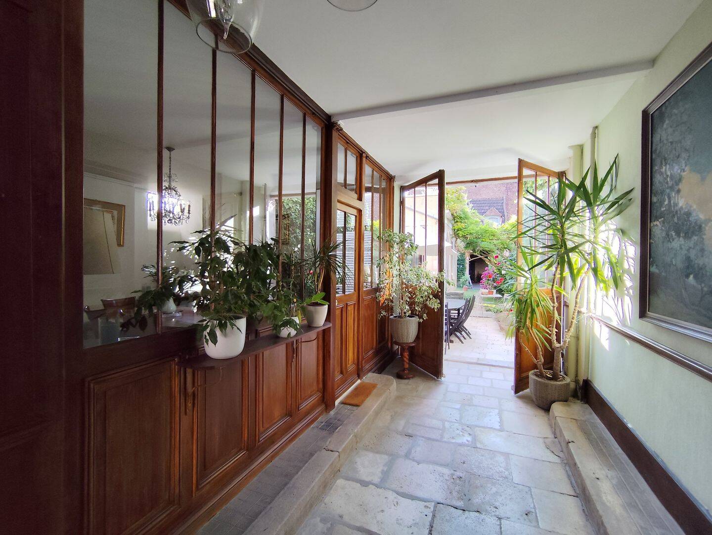 Maison 6 pièces 245 m² · à Saint-Amand-Montrond · 245 m² · 324 400 €