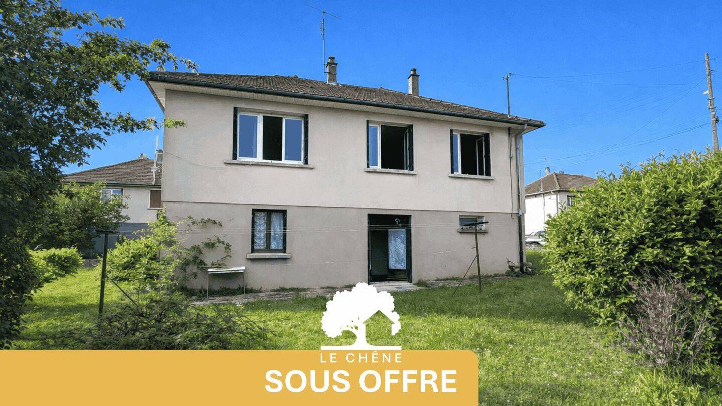 Maison 8 pièces 123 m² · à Cousance · 123 m² · 98 000 €