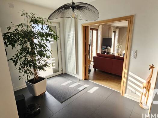 Maison à vendre 530 000 € 8 pièces 5 chambres 164 m² 920 m² de terrain Chanonat 63450