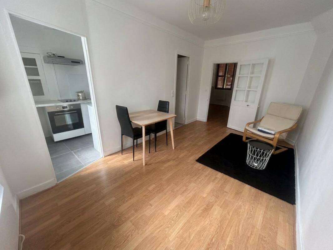 Appartement 2 pièces 37 m² · à Athis-Mons · 37,3 m² · 870 €