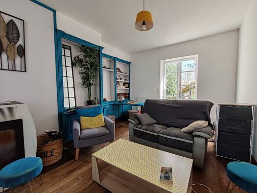 Maison de ville à vendre 269 000 € 6 pièces 3 chambres 148 m² 534 m² de terrain Puiseaux 45390