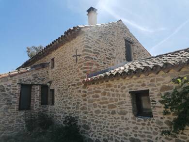 Mas à vendre 906 000 € 7 pièces 4 chambres 215 m² 17 665 m² de terrain Saint-Ambroix 30500