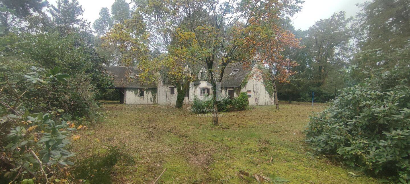 Maison 7 pièces 210 m² · à La Chapelle-sur-Erdre · 209,5 m² · 367 500 €
