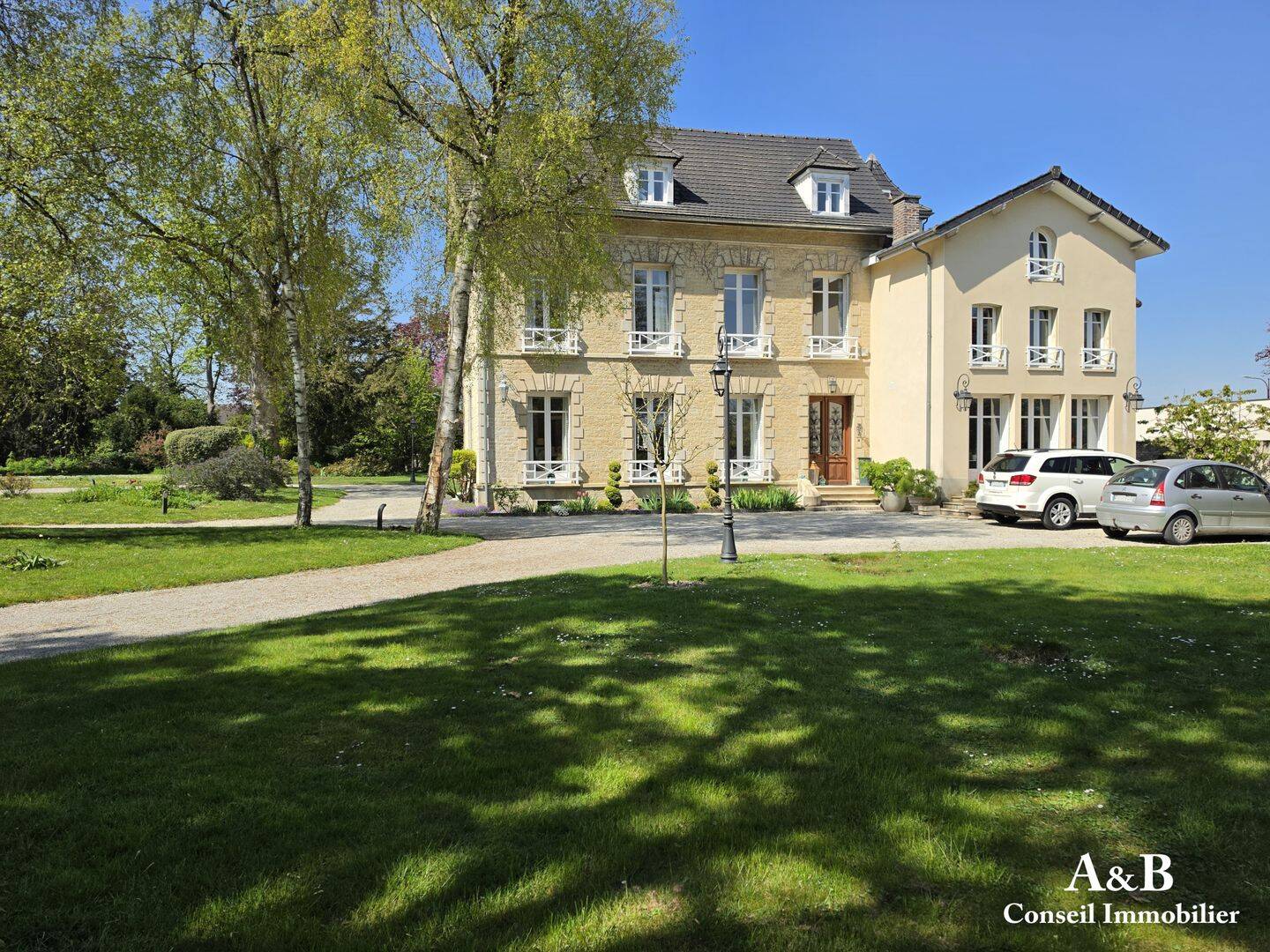 Maison 9 pièces 347 m² · à Arcis-sur-Aube · 347 m² · 795 000 €