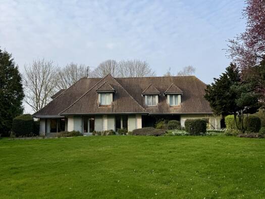 Maison à vendre 474 000 € 7 pièces 6 chambres 300 m² 8 480 m² de terrain Saint-Floris 62350