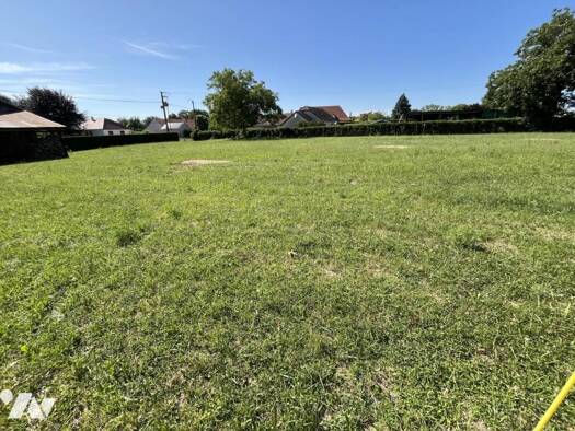 Terrain constructible viabilisé à vendre 85 000 € 1 201 m² de terrain Nuits-Saint-Georges 21700