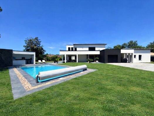 Villa à vendre - Première occupation 1 400 000 € 8 pièces 6 chambres 290 m² 2 100 m² de terrain Soustons 40140