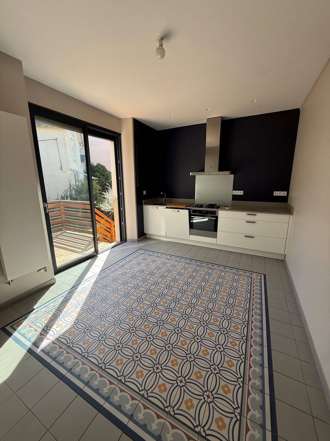 Maison 5 pièces 132 m² · à Laval · 132 m² · 1 200 €/mois