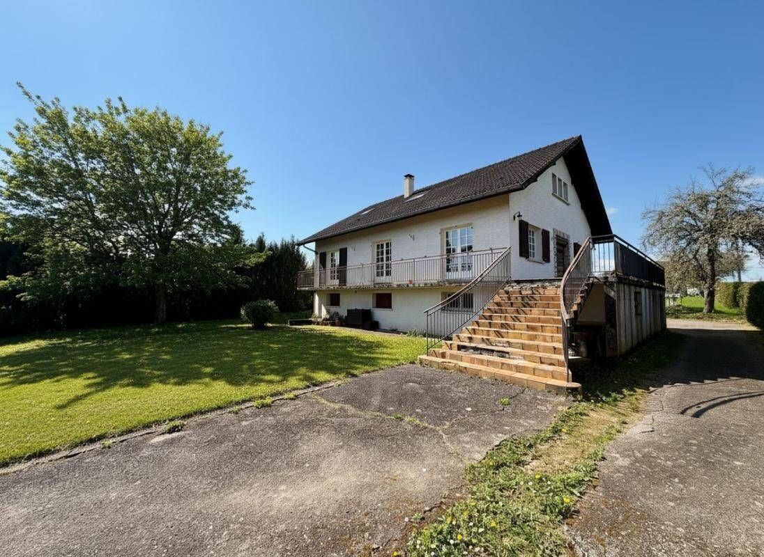 Maison 6 pièces 205 m² · à Uxegney · 205 m² · 290 000 €