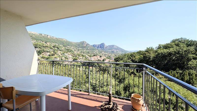 Appartement 3 pièces 77 m² · à Vence · 77 m² · 1 100 €