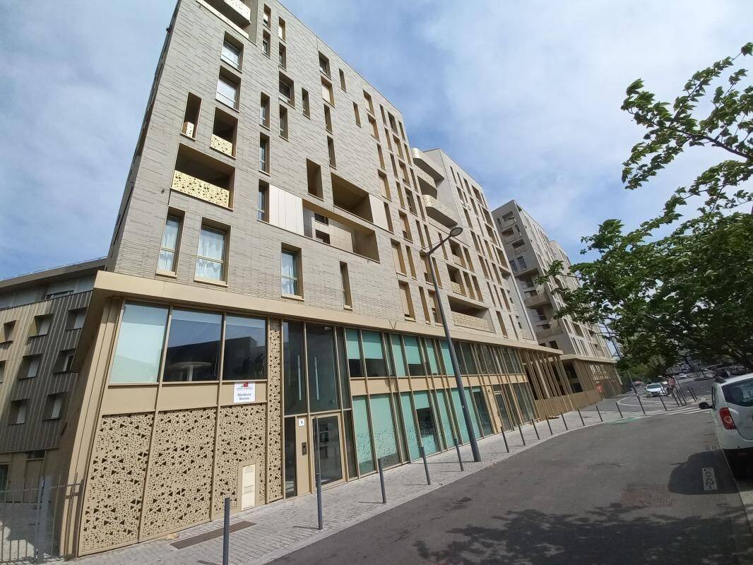 Appartement 3 pièces 68 m² · à Lille · 68 m² · 907 €