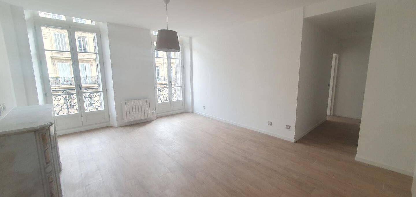 Appartement 3 pièces 66 m² · à Marseille 2ème Arrondissement · 66 m² · 1 000 €/mois